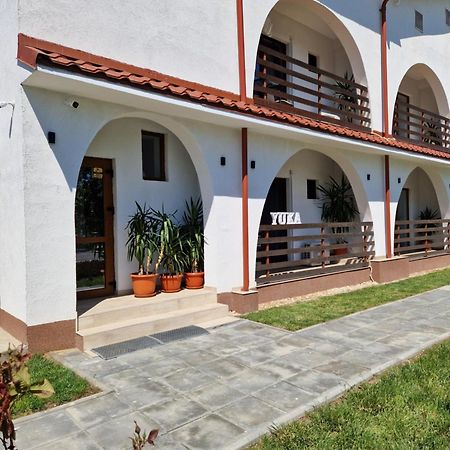 Yuka Hotel Vama Veche Eksteriør billede