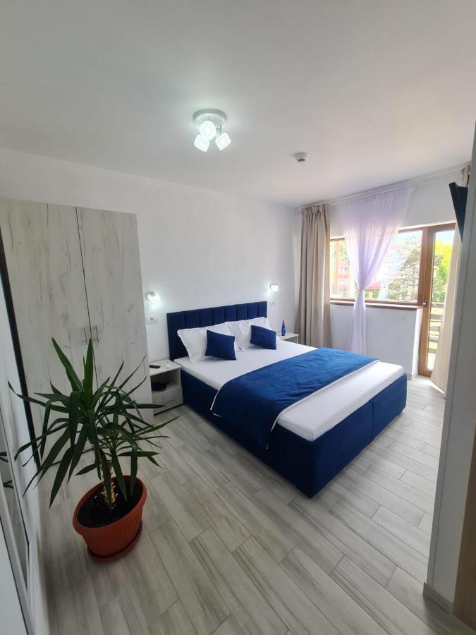 Yuka Hotel Vama Veche Eksteriør billede